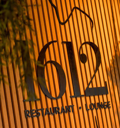 Tussen 1 september en 1 april op donderdag gesloten.